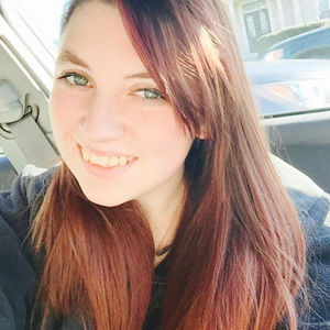 Meet your Posher, Courtney